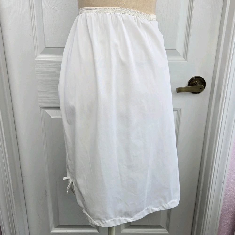 Artemis Vintage Ivory Half Slip Nylon Lace Size S Lingerie Made‎ In USA Retro